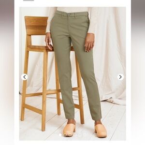 Garnet Hill Salt-Wash Slim Fit Chino in Faded Olive Size 12